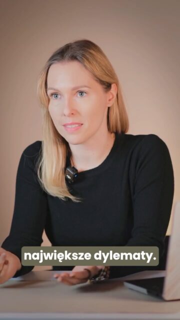 Nie marnujemy czasu na losowe projekty – poznajemy Cię naprawdę! 🧠✨ Oto jak wygląda nasz spokojny proces tworzenia koncepcji łazienki, krok po kroku.## Indywidualne podejścieZamiast 5 przypadkowych wizualizacji, zaczynamy od rozmowy – pytam o Twój styl życia i preferencje. Spotykamy się w salonie łazienkowym, oglądamy płytki i armaturę, by zrozumieć, co lubisz.## Zrozumienie dylematówRozmawiamy o kluczowych wyborach: prysznic czy wanna, jasne czy ciemne płytki? Dzięki temu pokazuję tylko 2 dopracowane warianty – te, które naprawdę rozważysz.## Mniej wersji, więcej jakościDostajesz precyzyjne wizualizacje szyte na miarę, bez przewijania opcji. Proces jest „dorosły” i bezstresowy – trafiamy w gust od pierwszego podejścia.Zapisz ten Reel i oznacz partnera do remontu! 🏠 Napisz „KONCEPCJA” w DM po spersonalizowaną propozycję. Jaką łazienkę planujesz – z prysznicem czy z wanną?